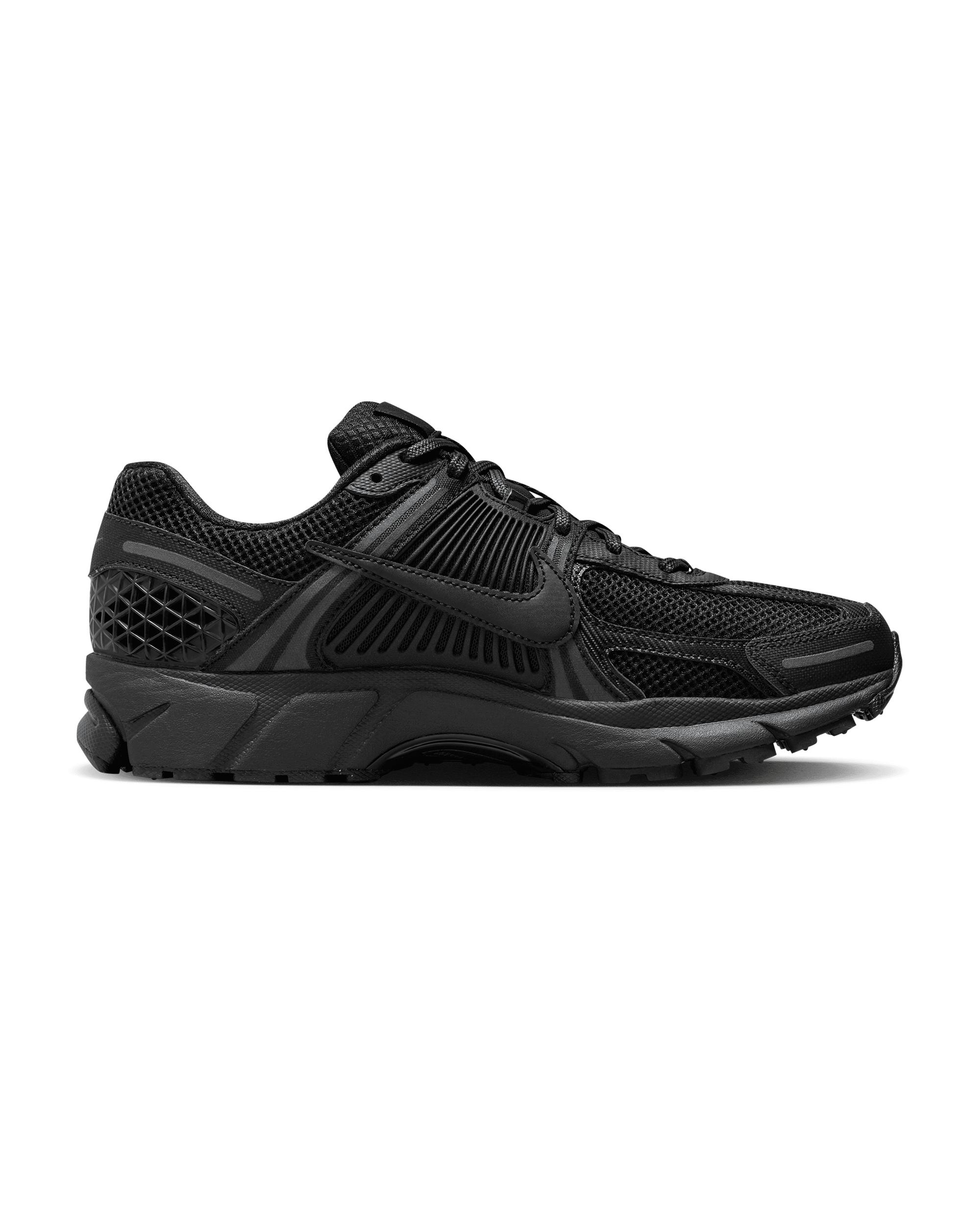 NIKE ZOOM VOMERO 5 - BLACK / BLACK