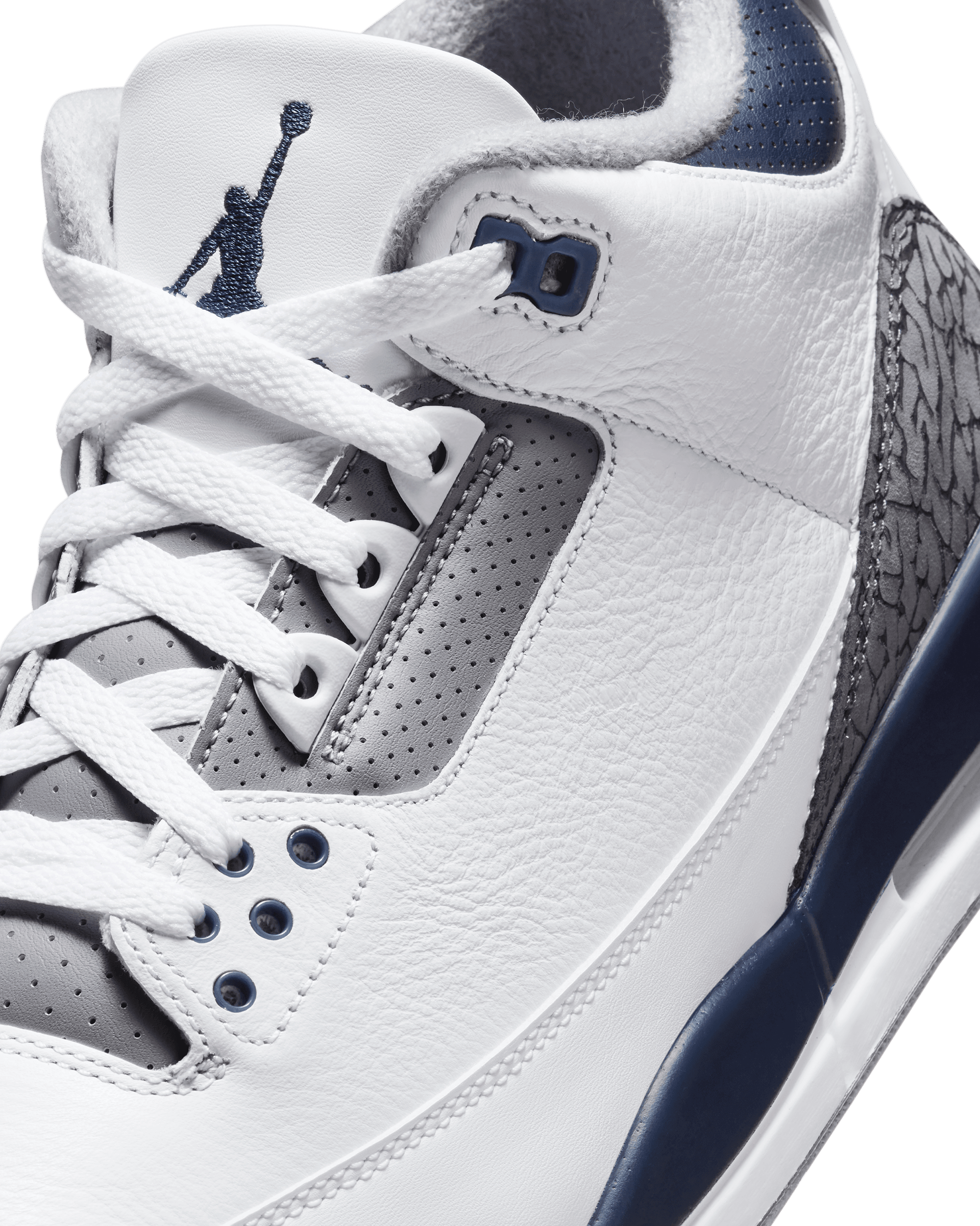 Air Jordan 3 Retro - White / Midnight Navy / Cement