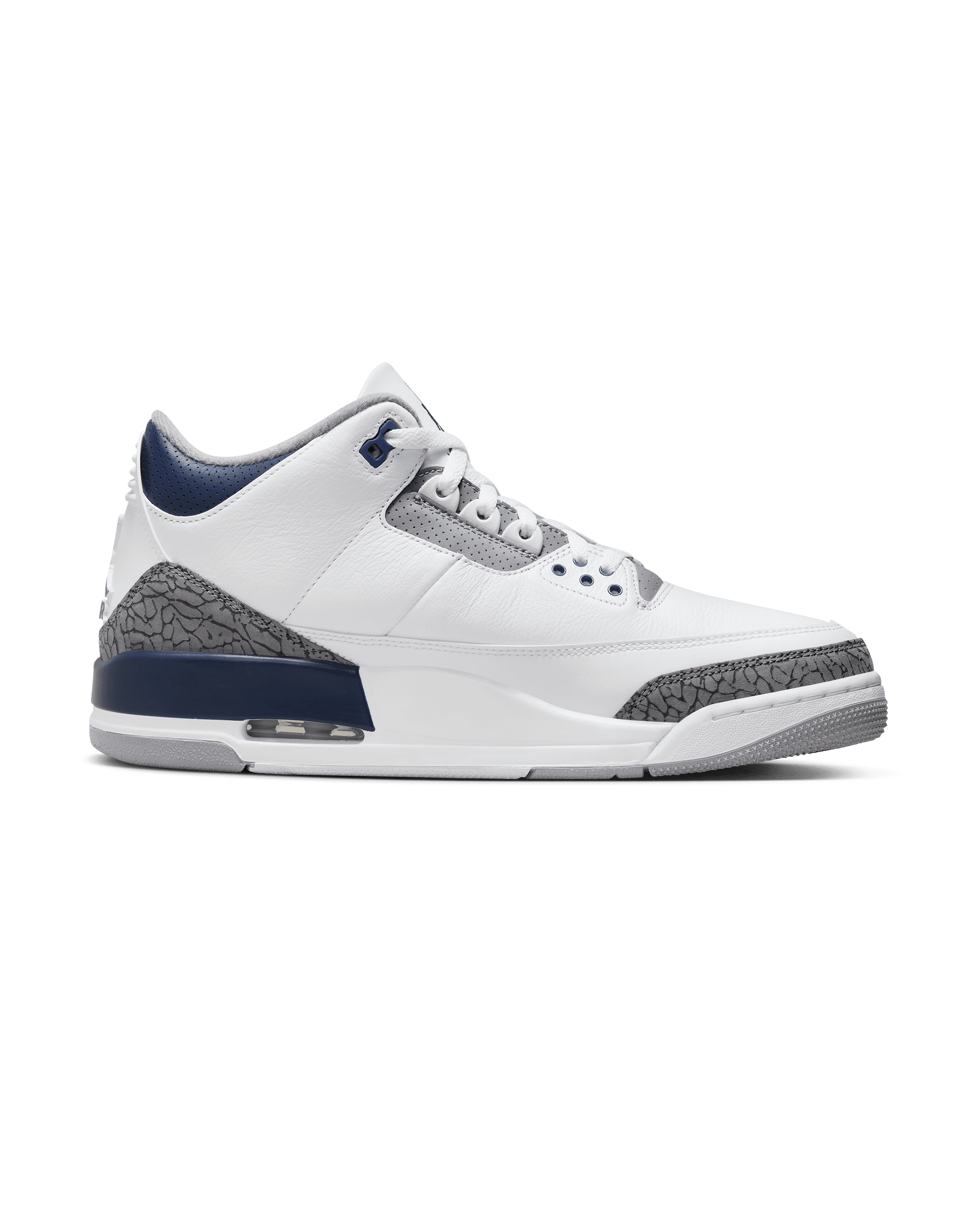 Air Jordan 3 Retro - White / Midnight Navy / Cement