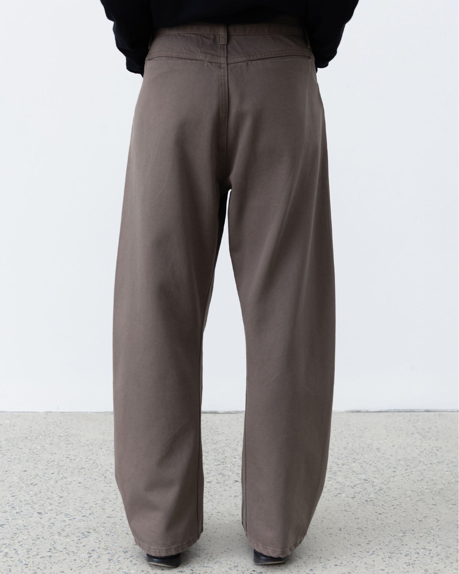 Twisted Cambia Denim Pant - Taupe