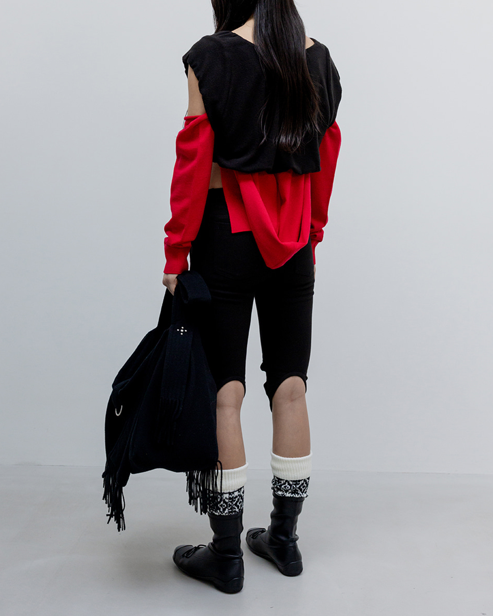Round Cut Capri Shorts - Black