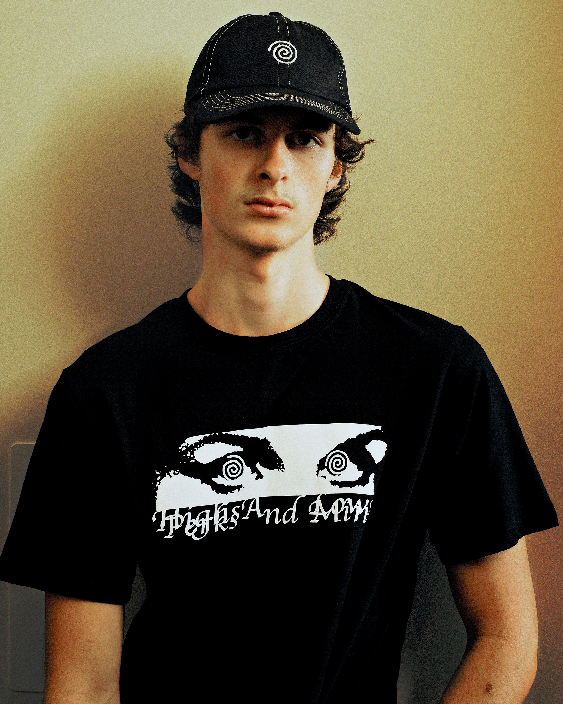 Perks and Mini "Glow" T-shirt - Black / White