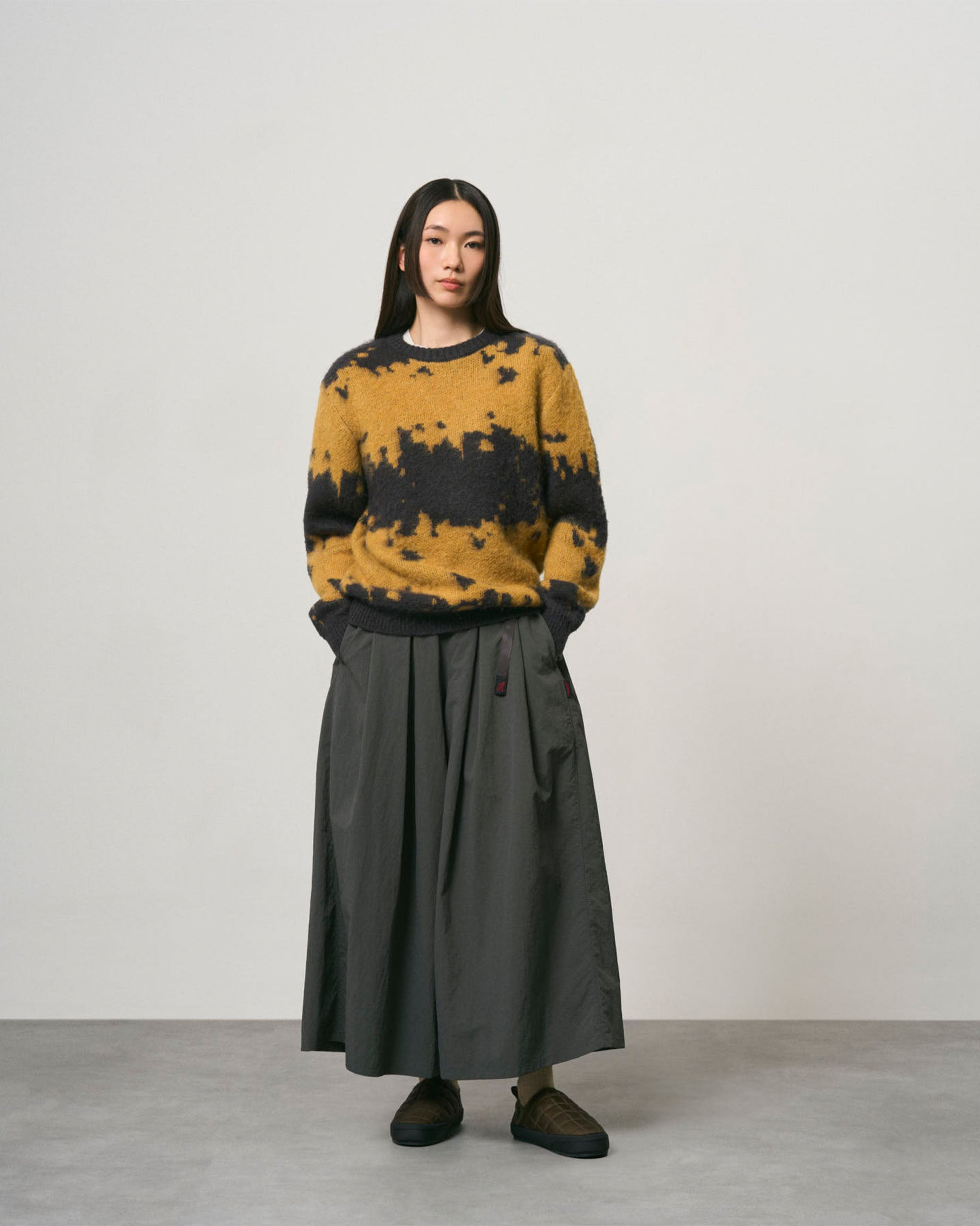 Nylon Flare Pant - Carbon