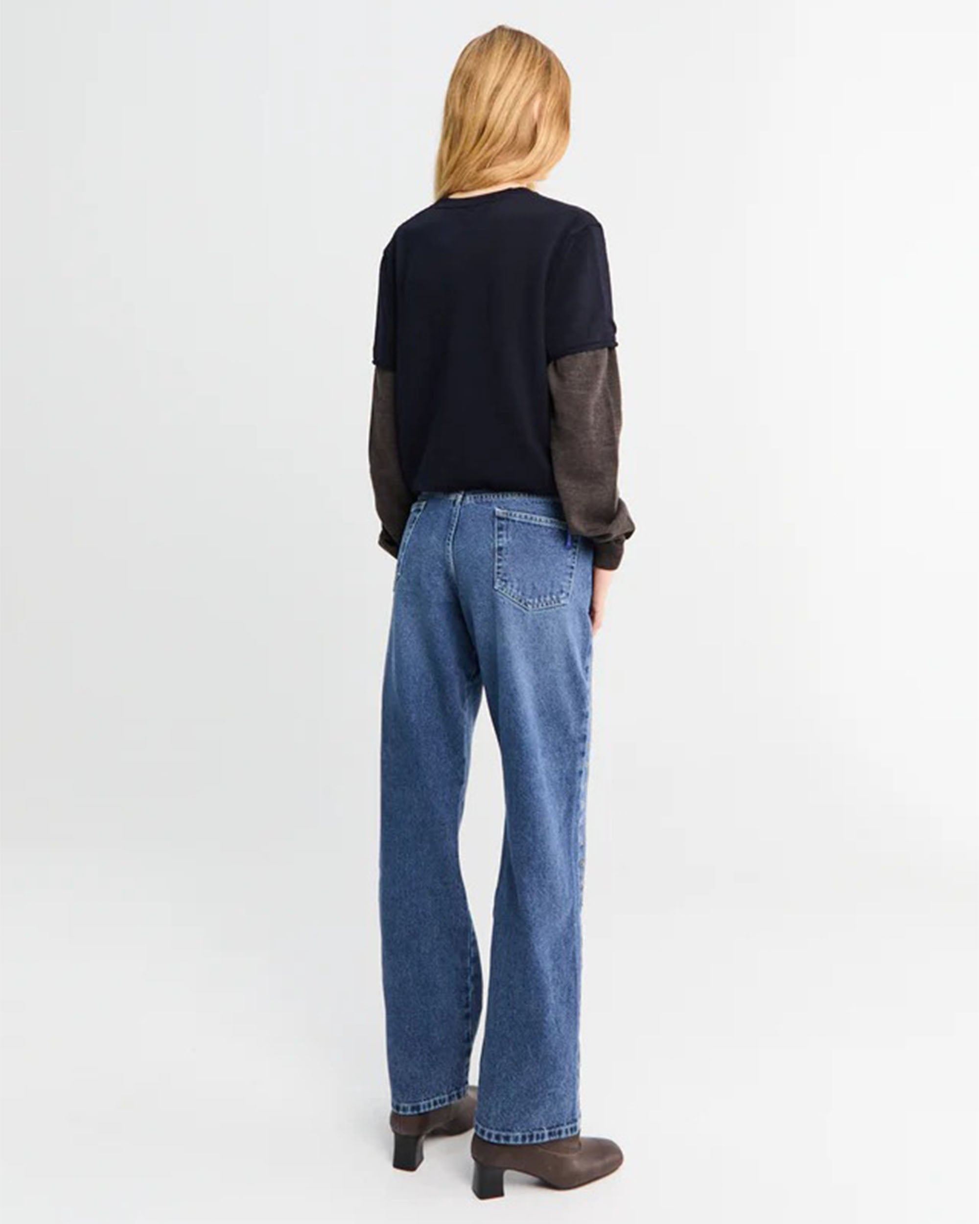 Crowd - Denim