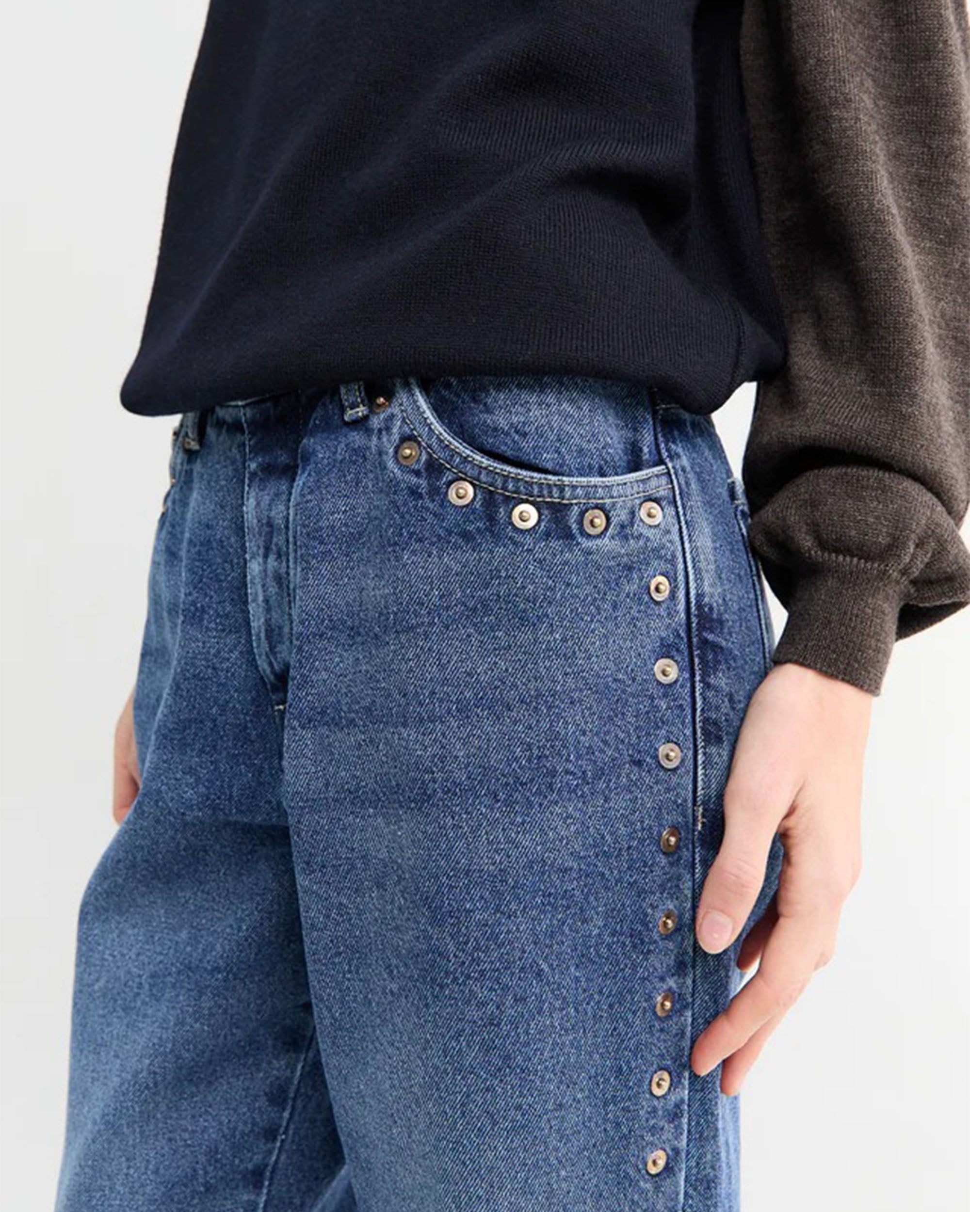 Crowd - Denim