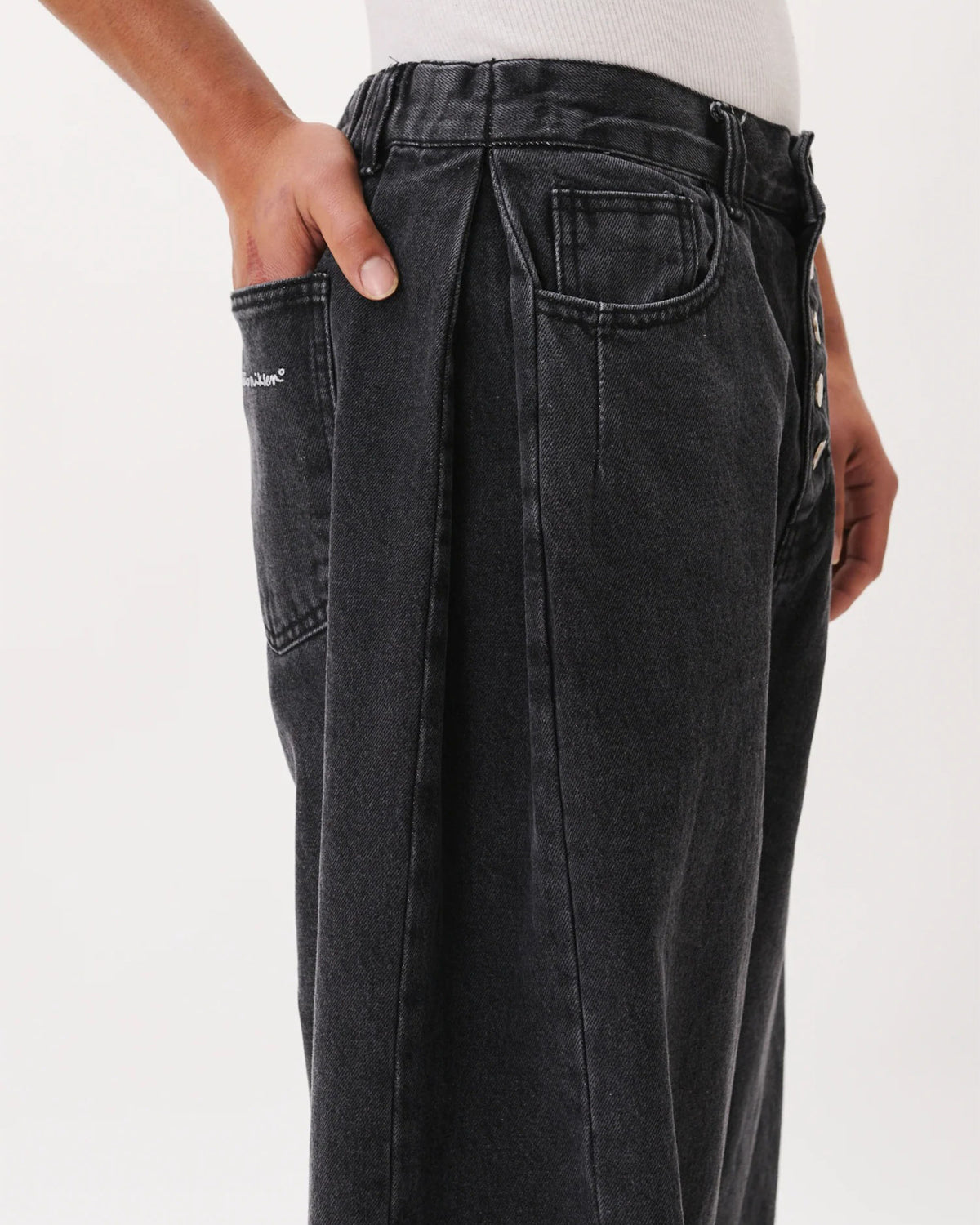 Side-Pleat Big Jeans - Black