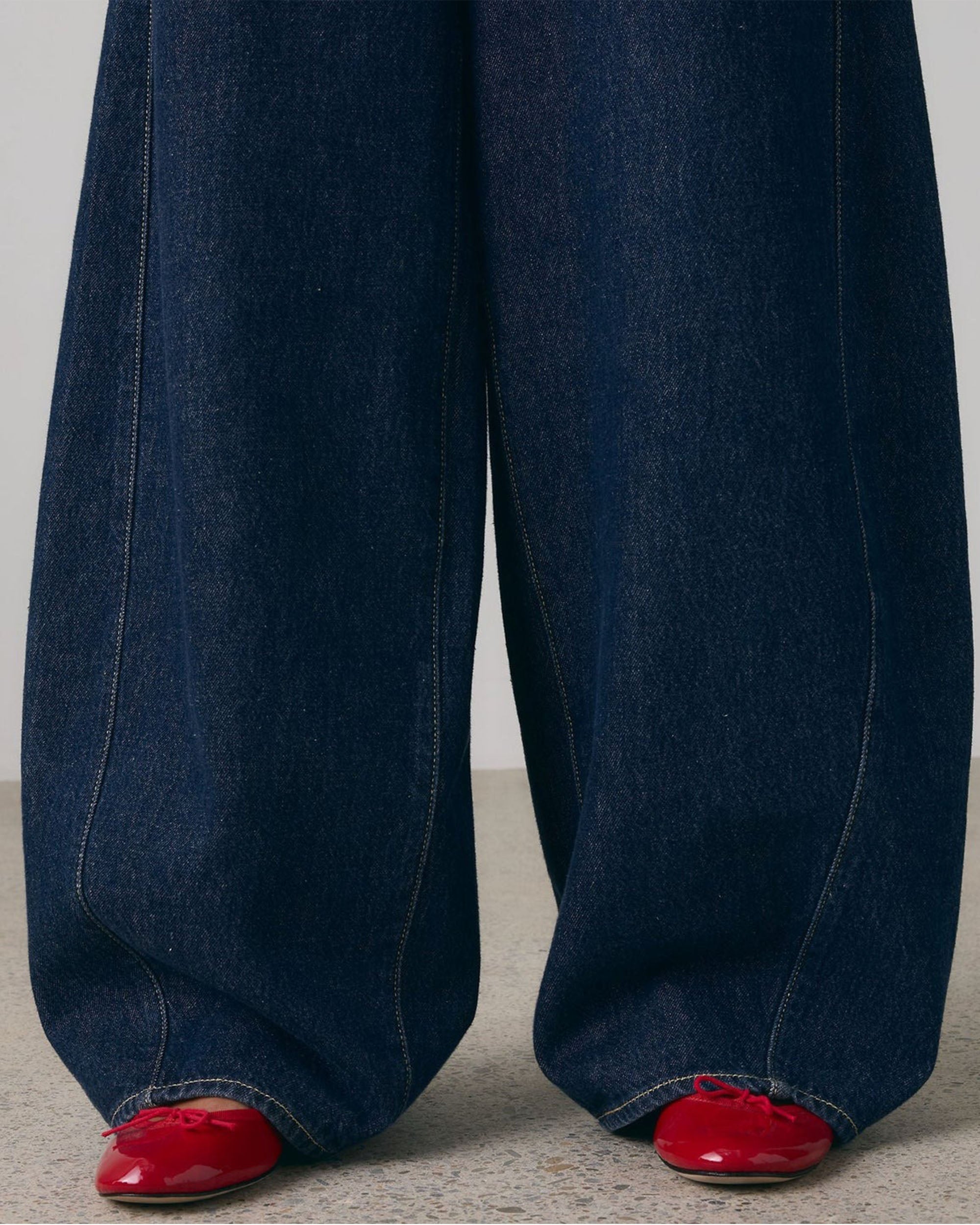 Women's Super Baggy Barrel - Shaded View