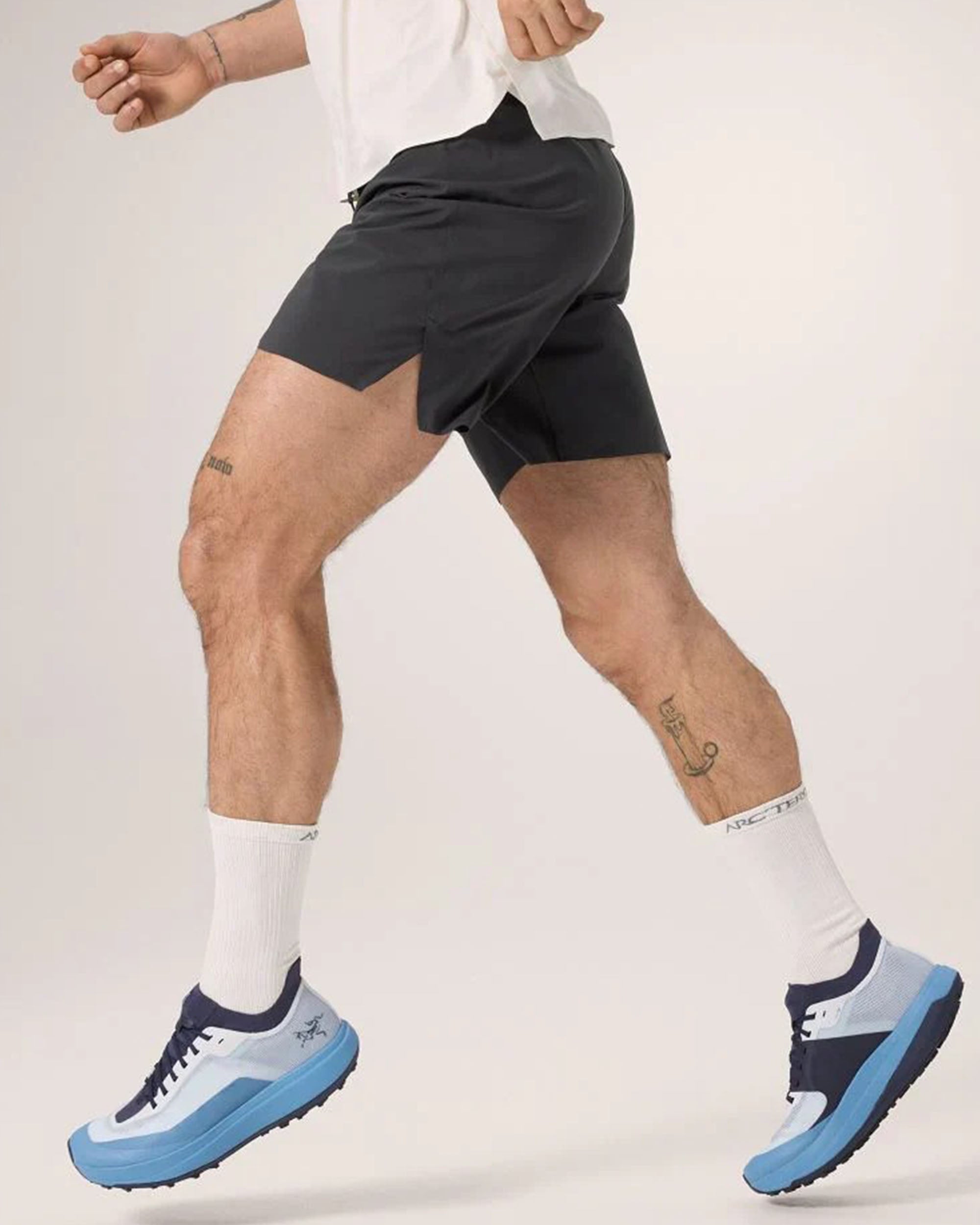 Norvan Short 7" - Black