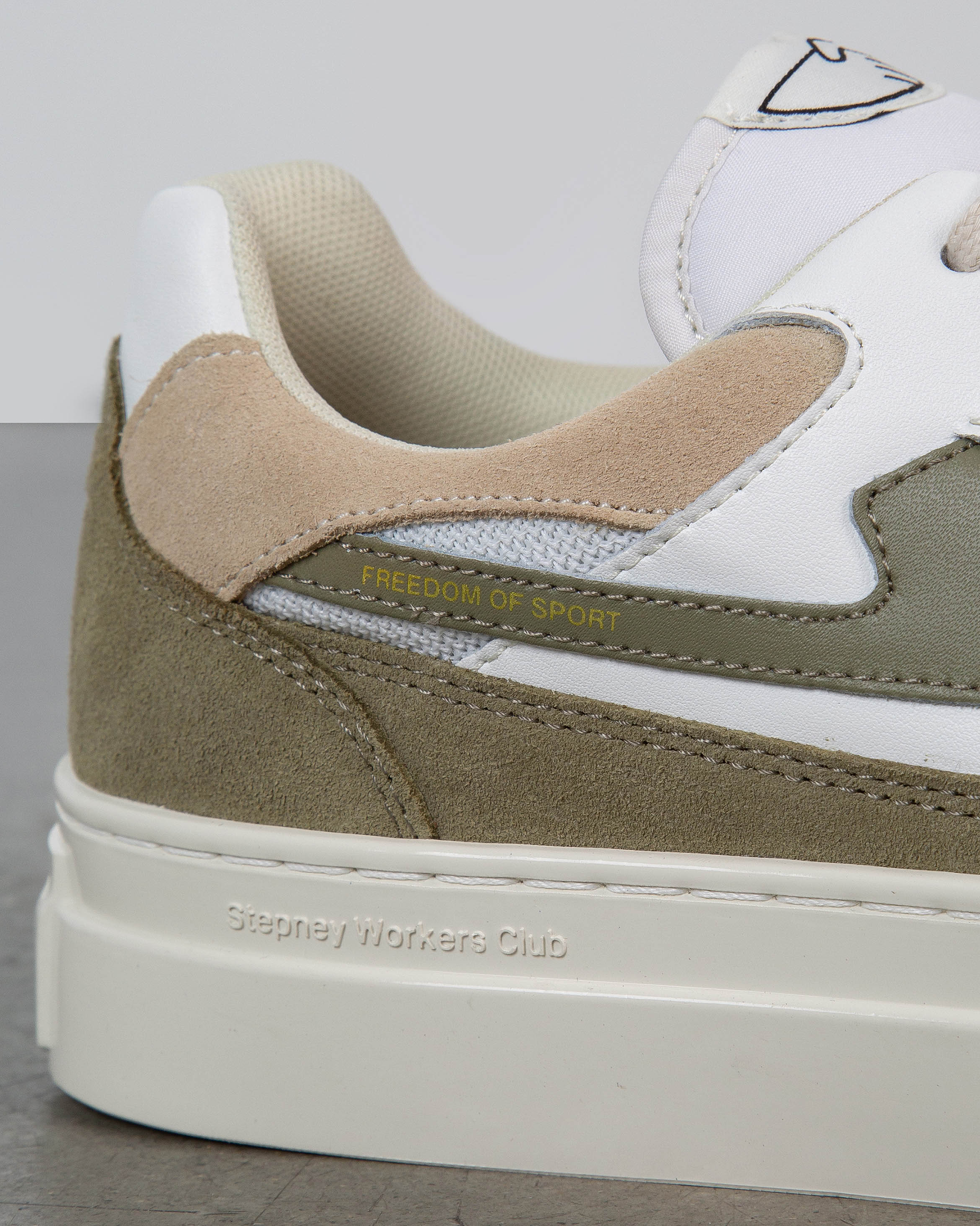 Pearl S-Strike Suede - White / Moss