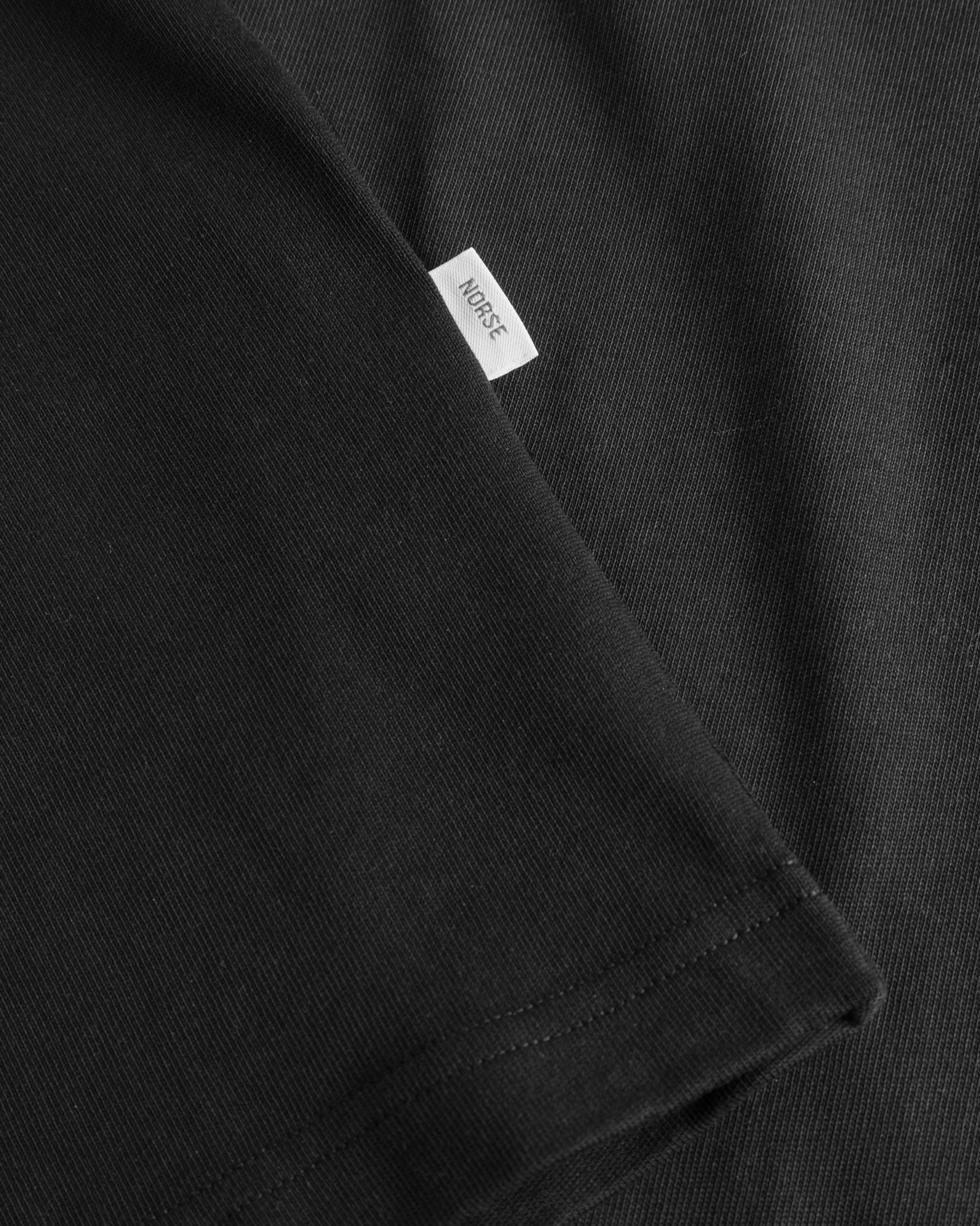Standard Heavy T-shirt - Black