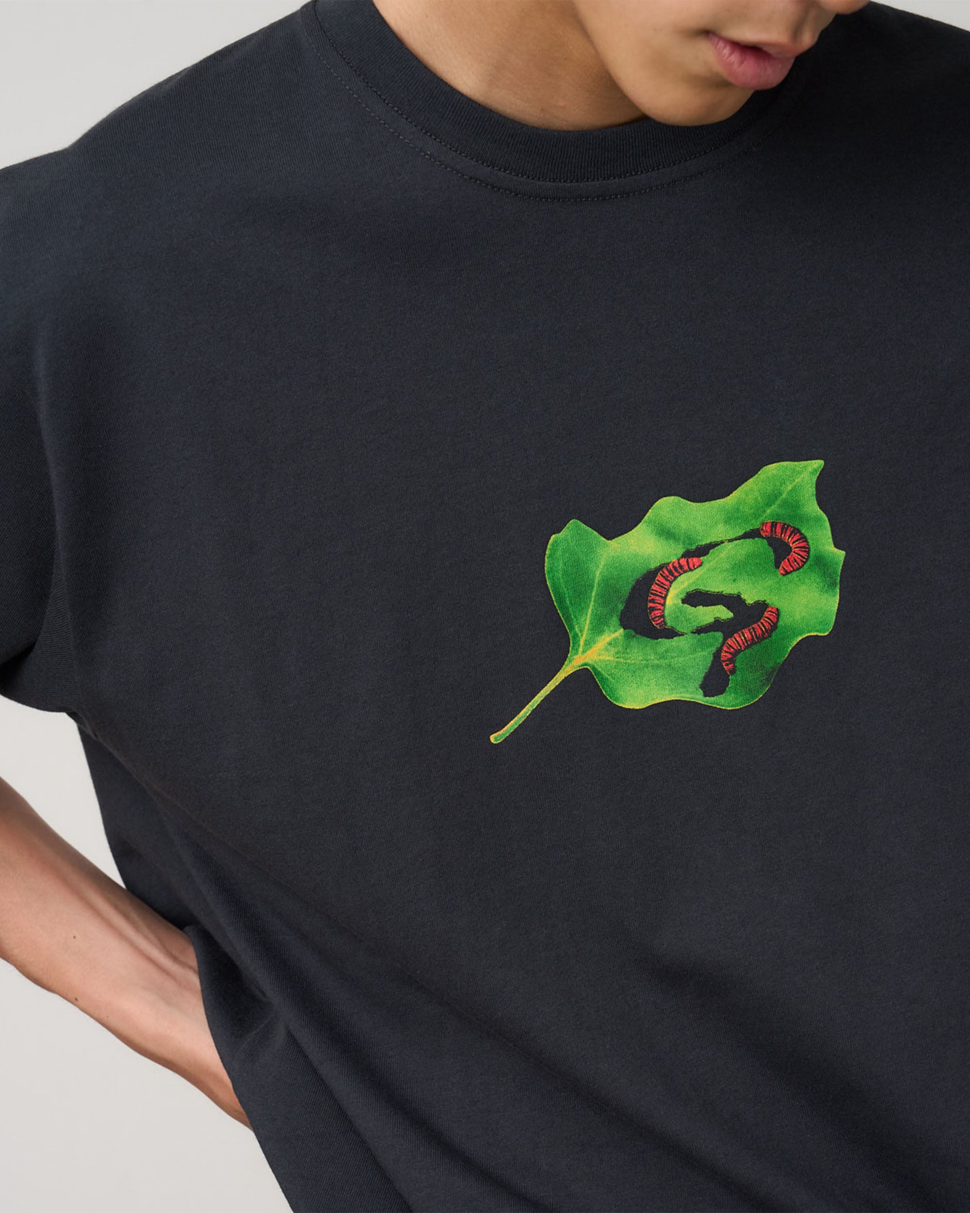 Leaf T-Shirt - Vintage Black
