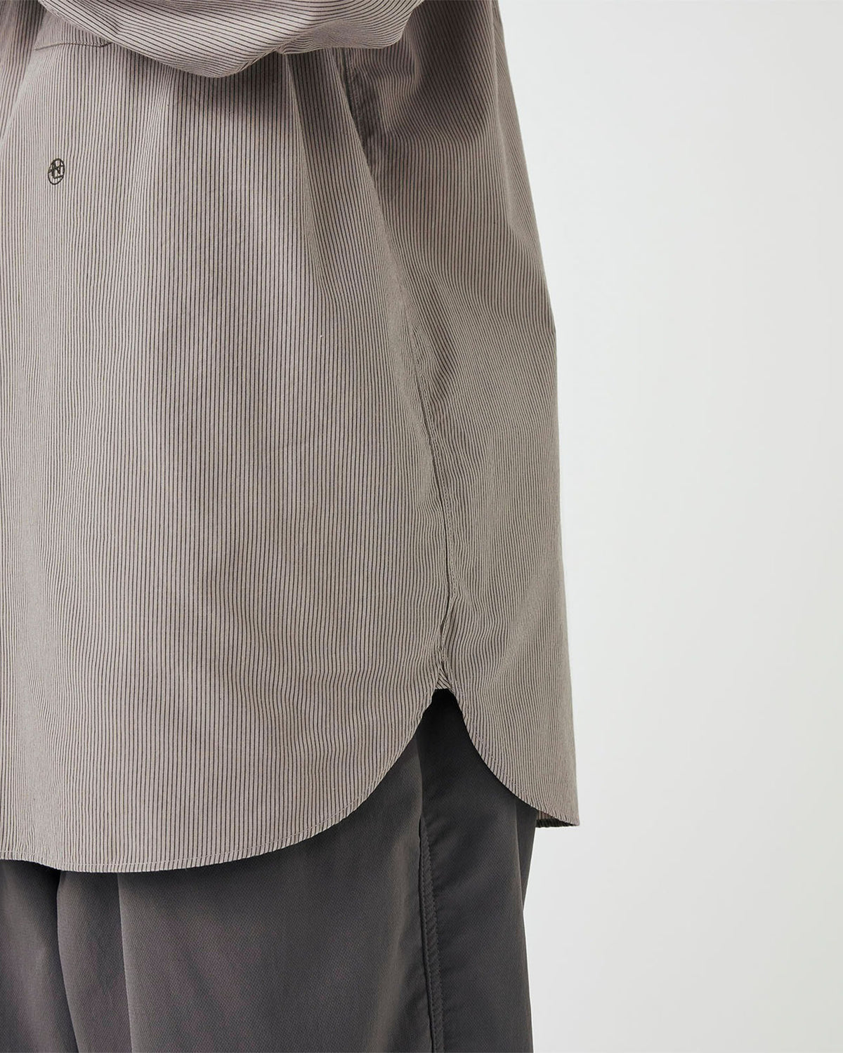 Regular Collar Striped Wind Shirt - Gray