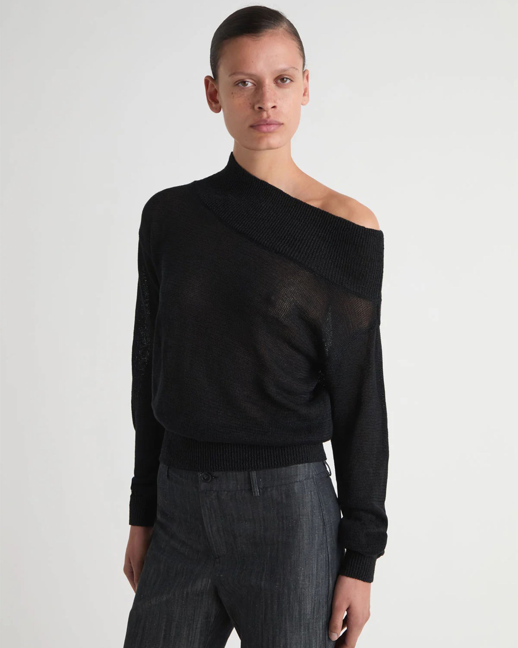 Soto - Black