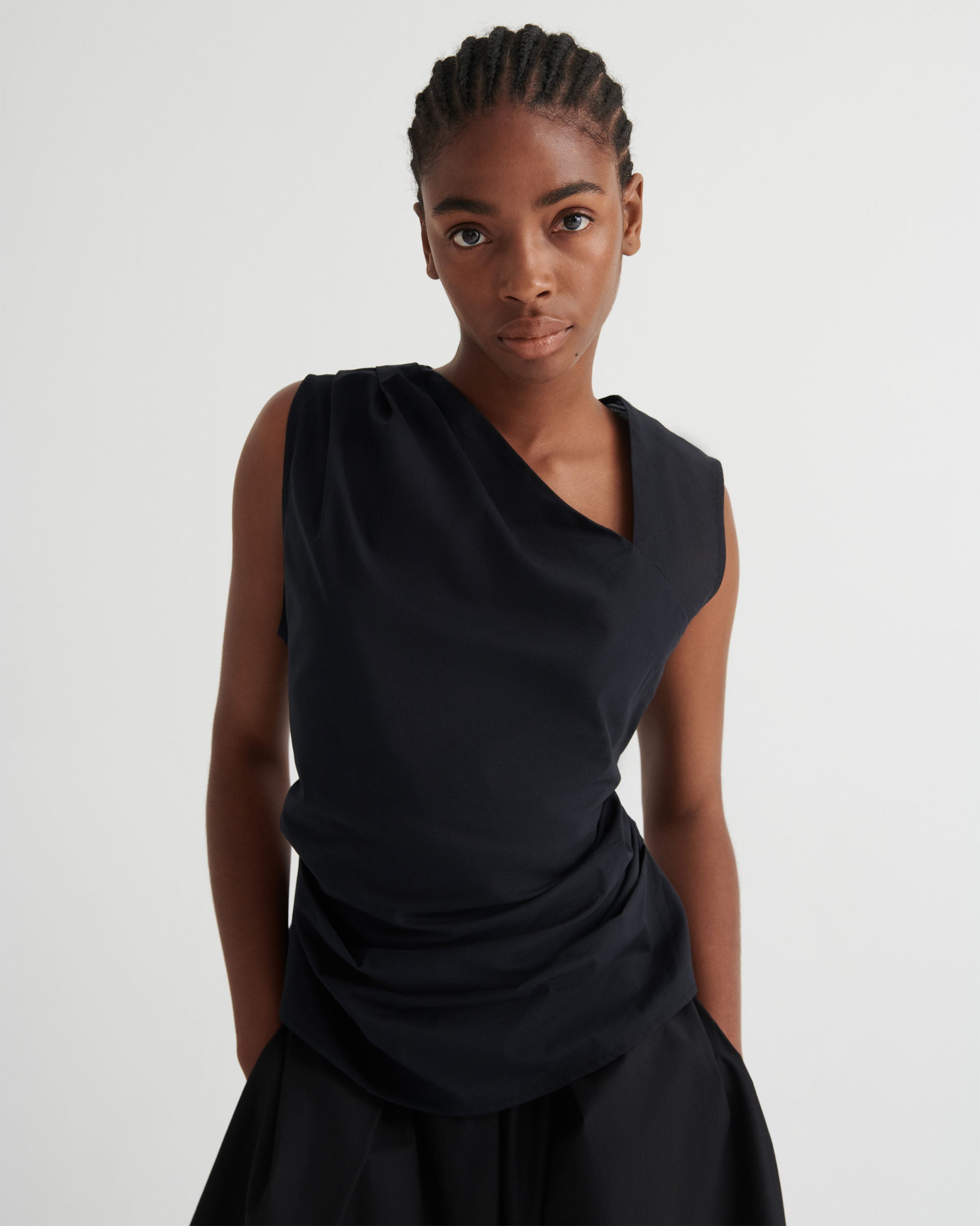 Genre Top - Black