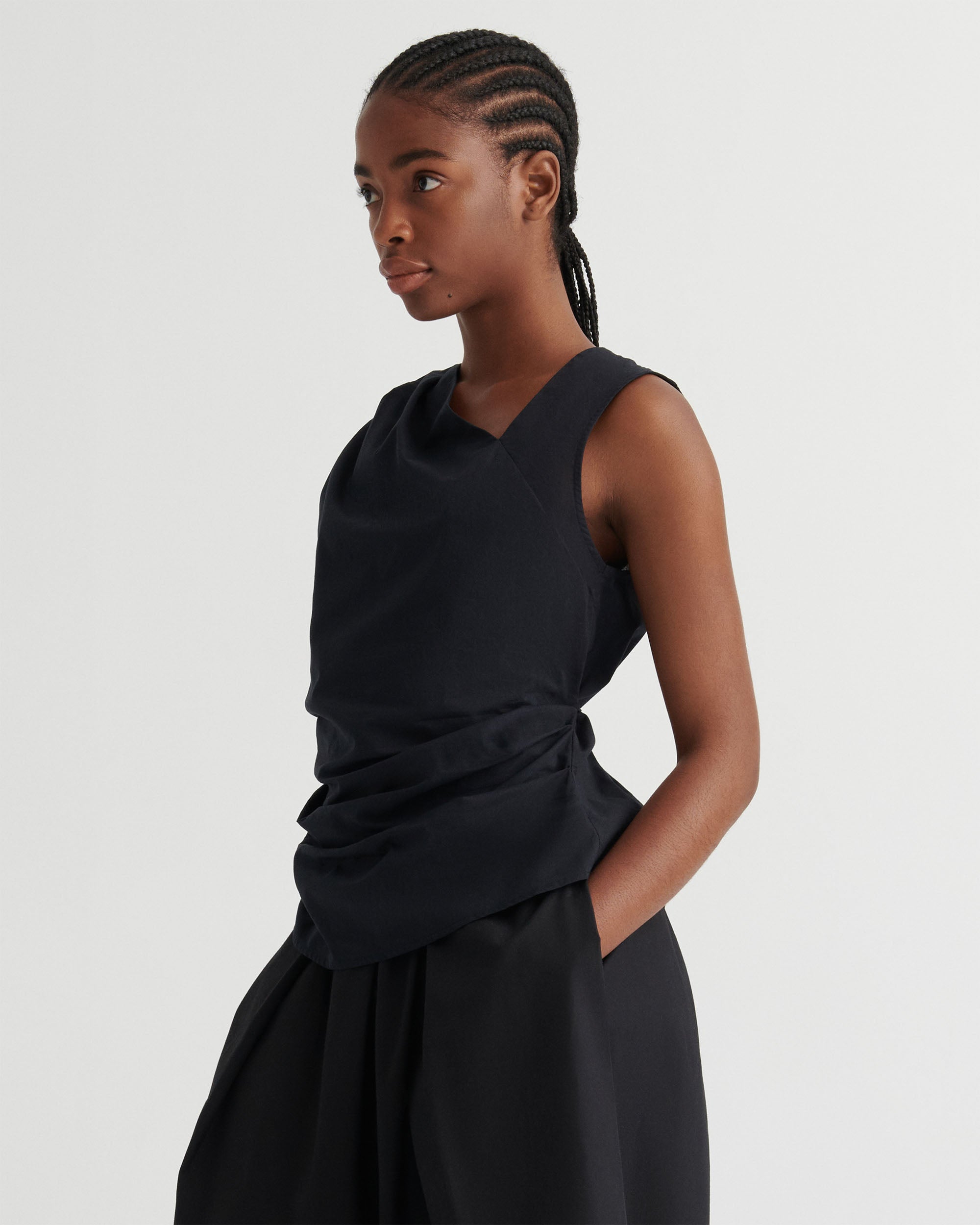 Genre Top - Black
