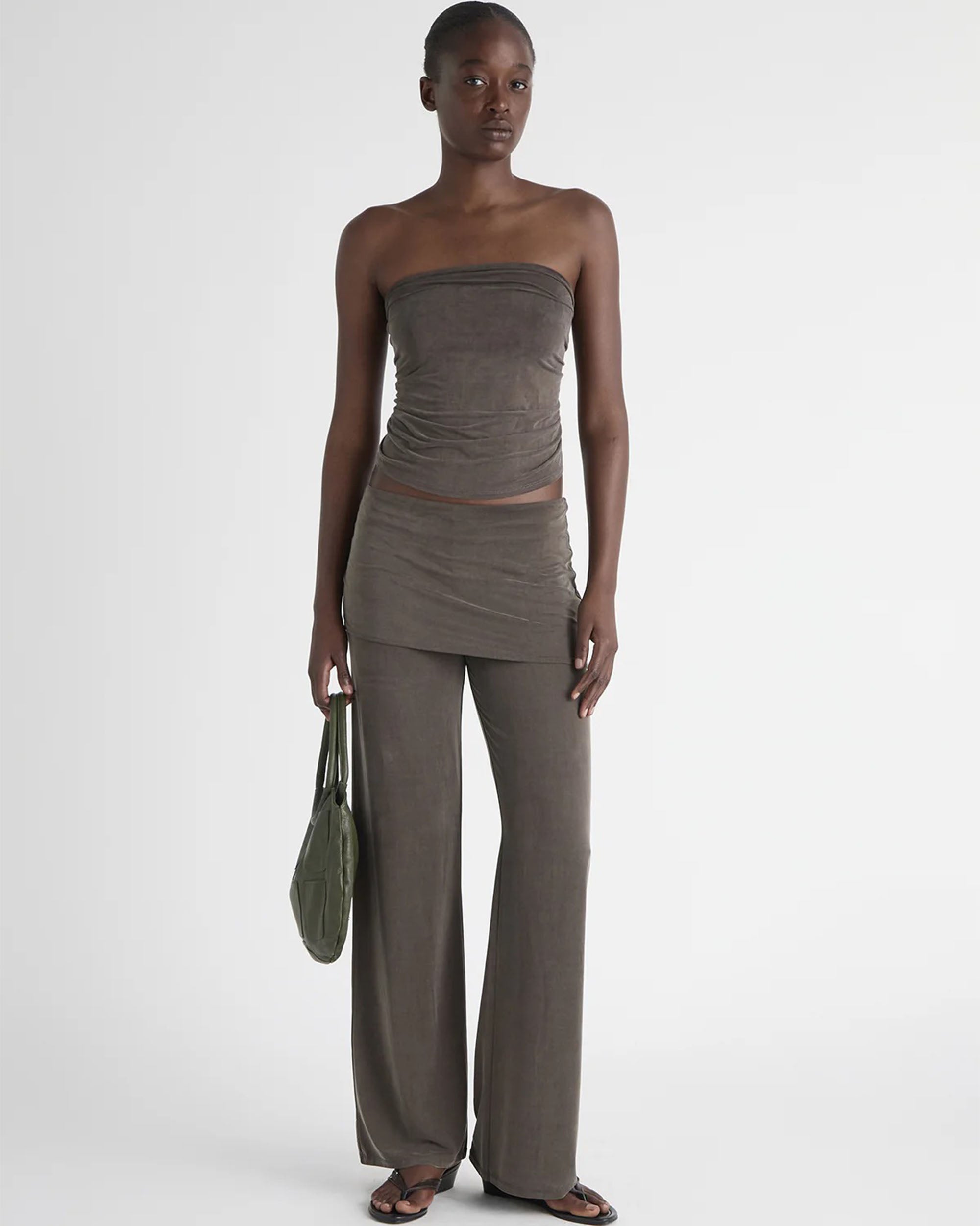 Adriana II - Brown