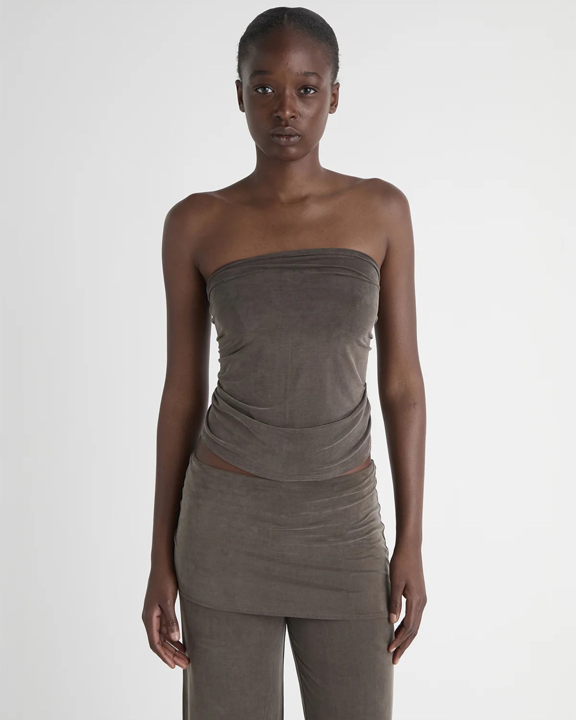 Adriana II - Brown