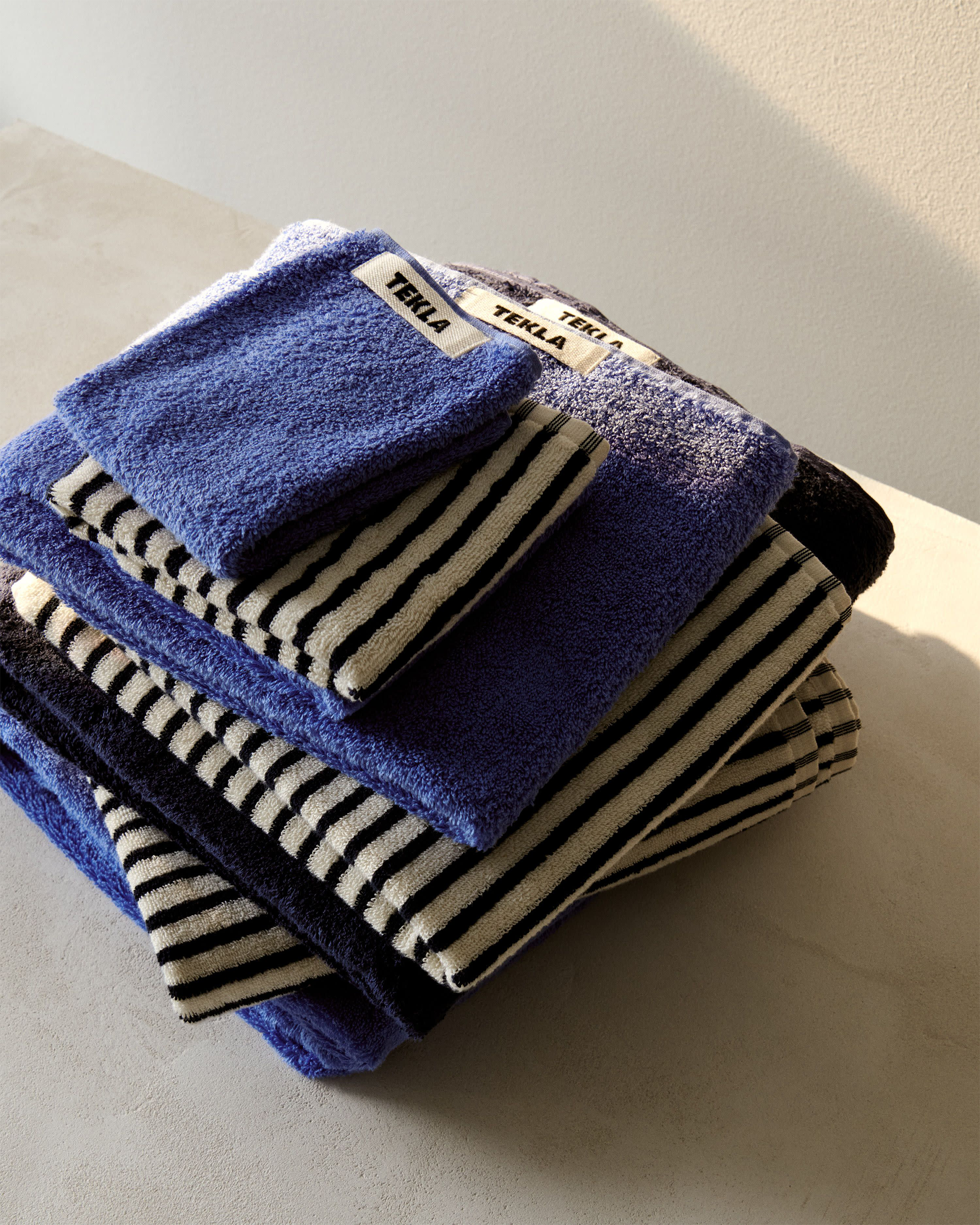 Hand Towel (Striped) - Blue / Black