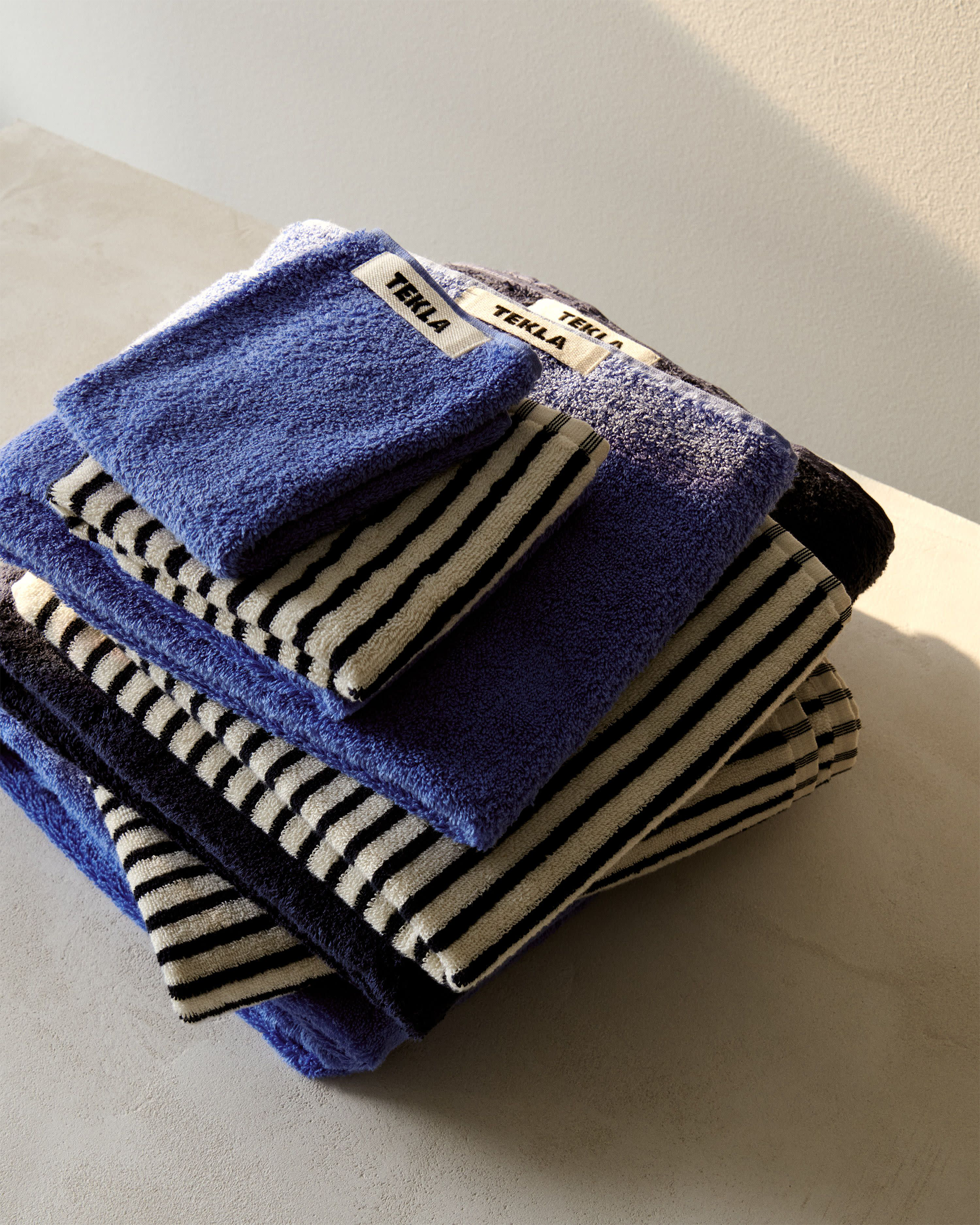 Bath Towel (Striped) - Blue / Black