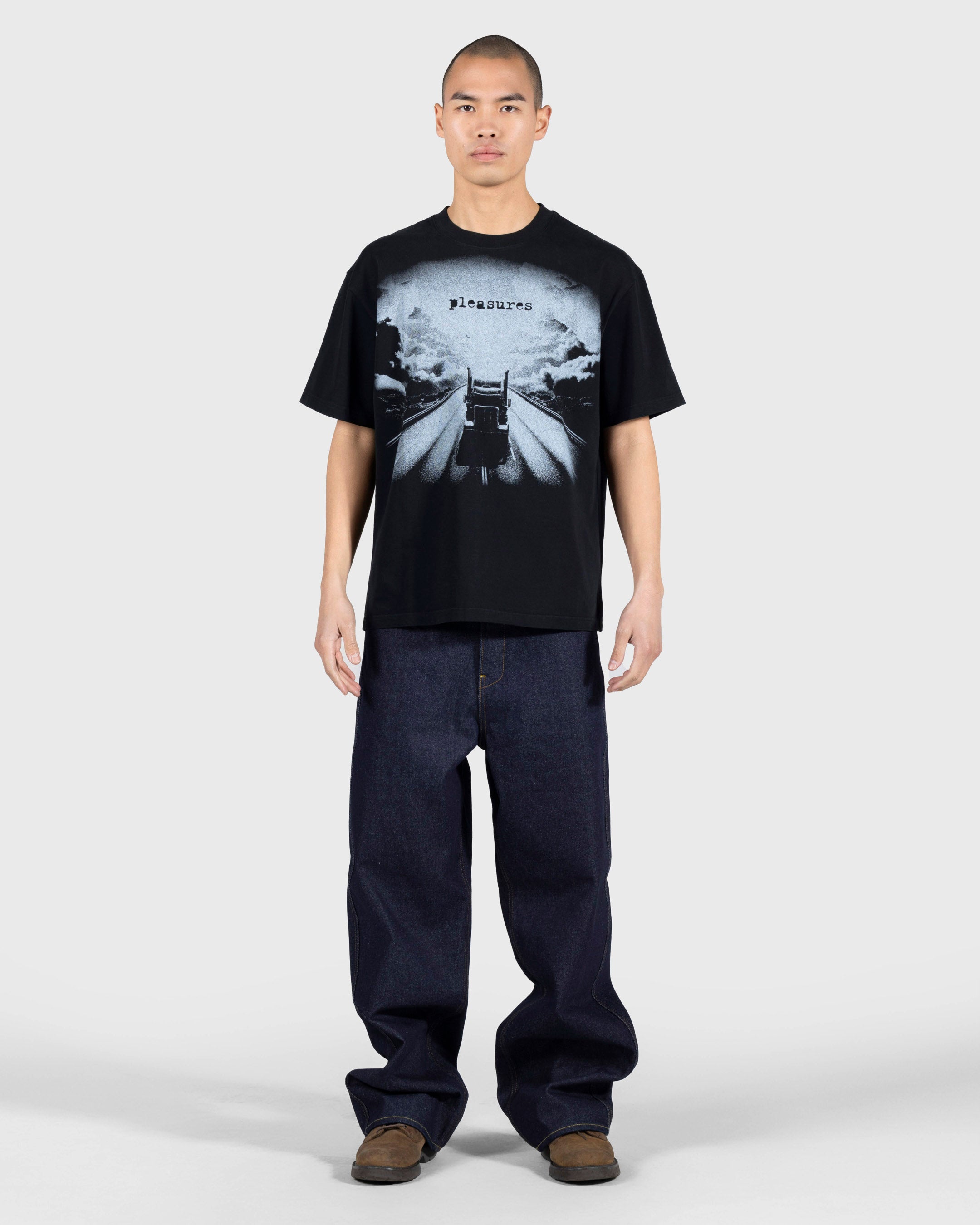 Truck Heavyweight T-Shirt - Black