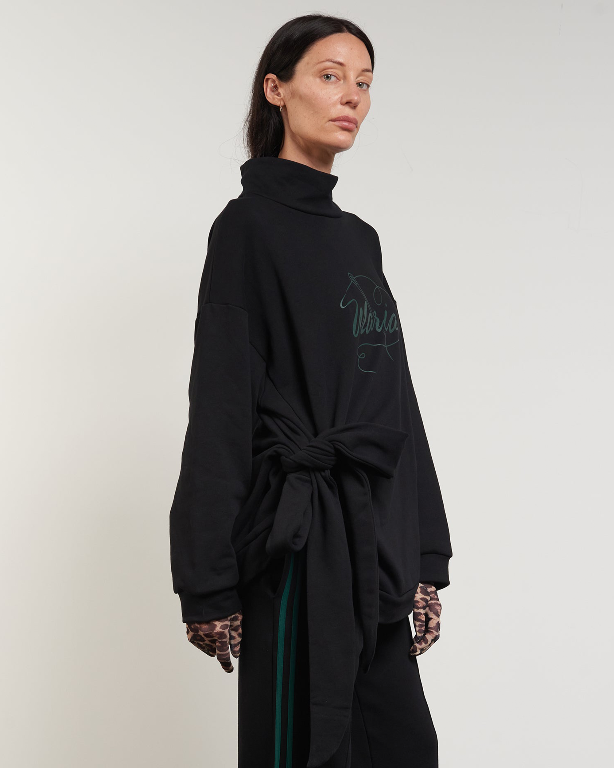 Maria Bow Sweater - Black / Green