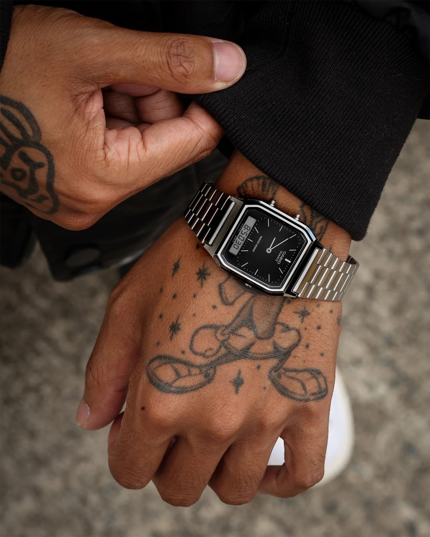 AQ230A-1D - Silver / Black