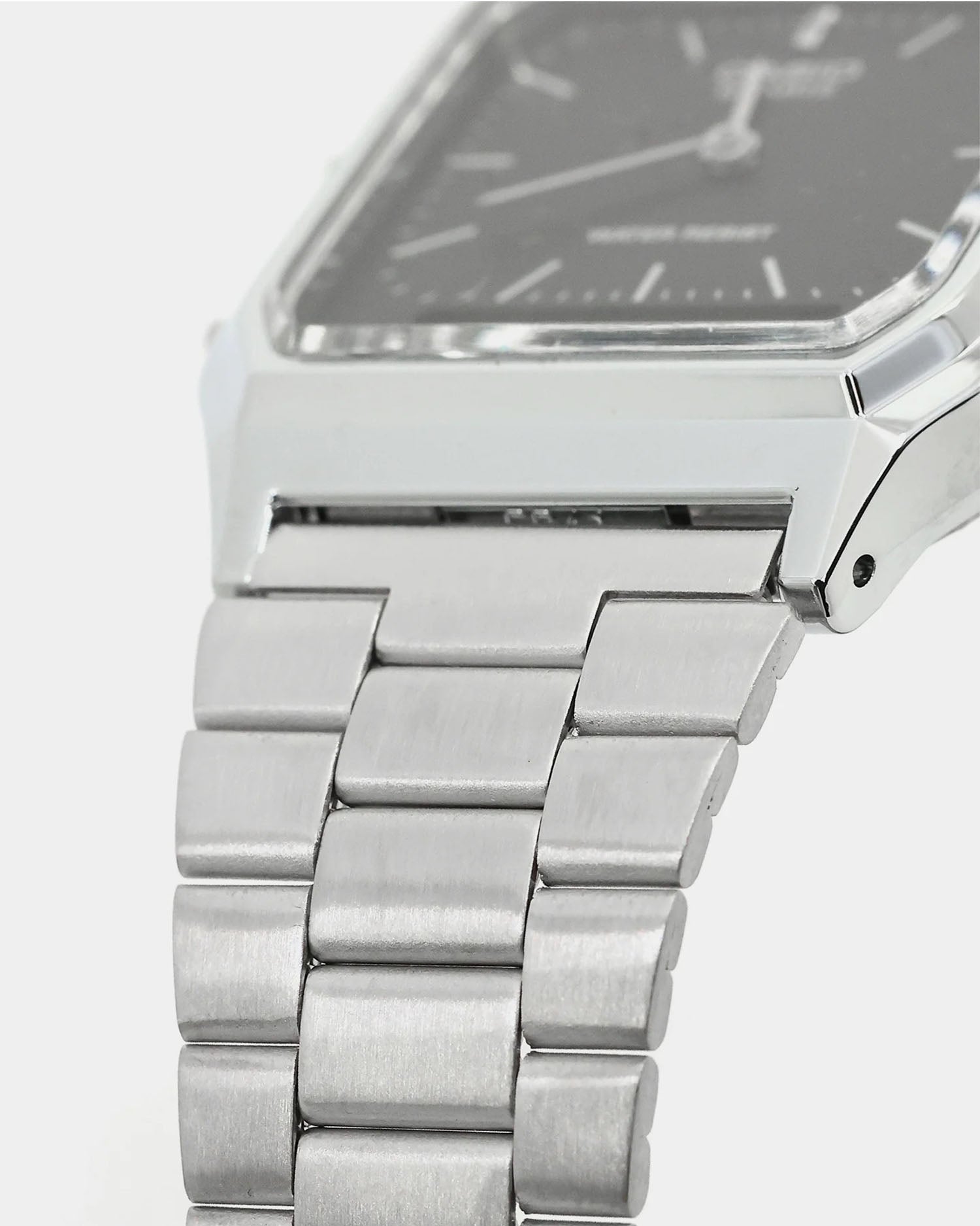 AQ230A-1D - Silver / Black