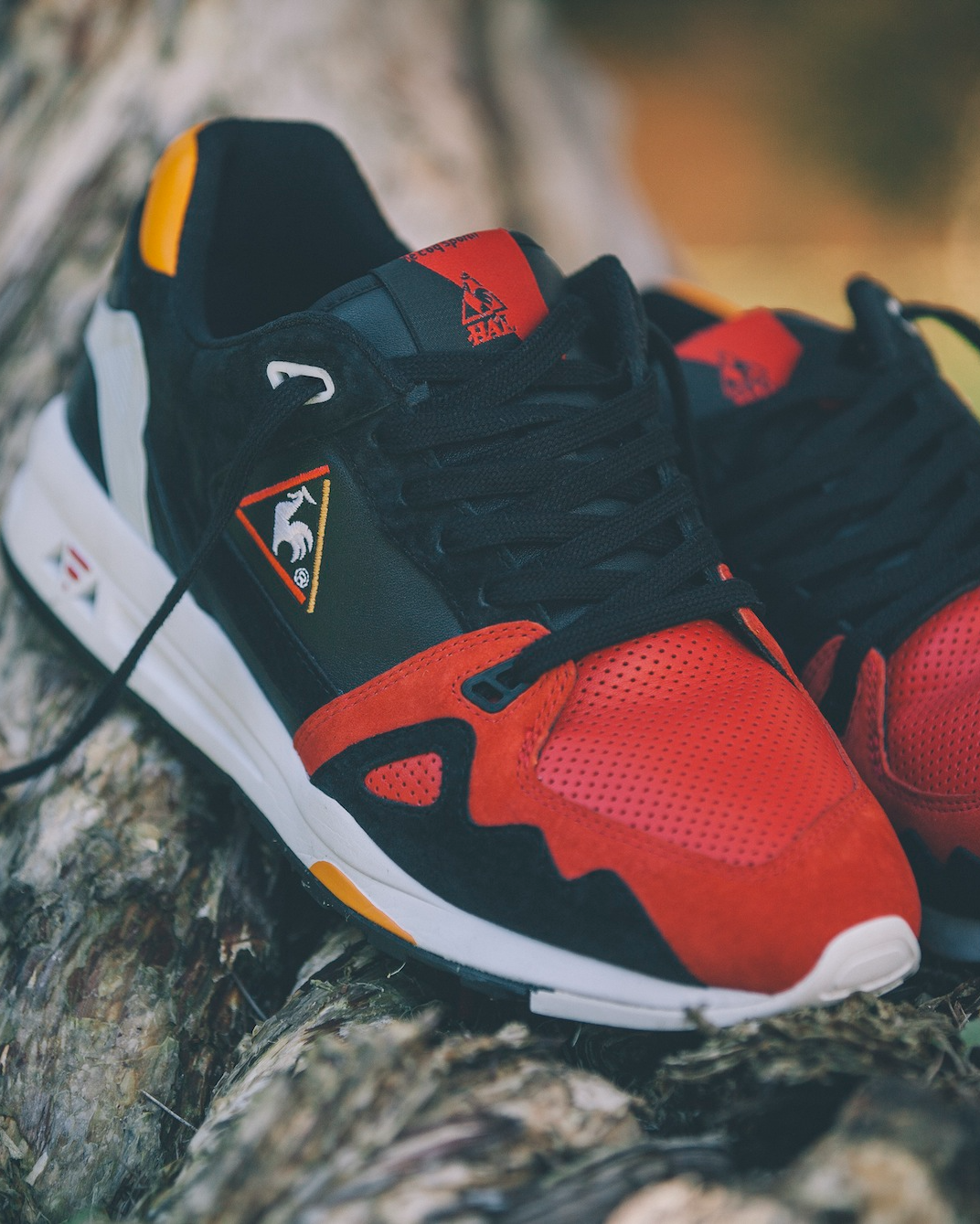Le Coq Sportif R1000 - Black Swan