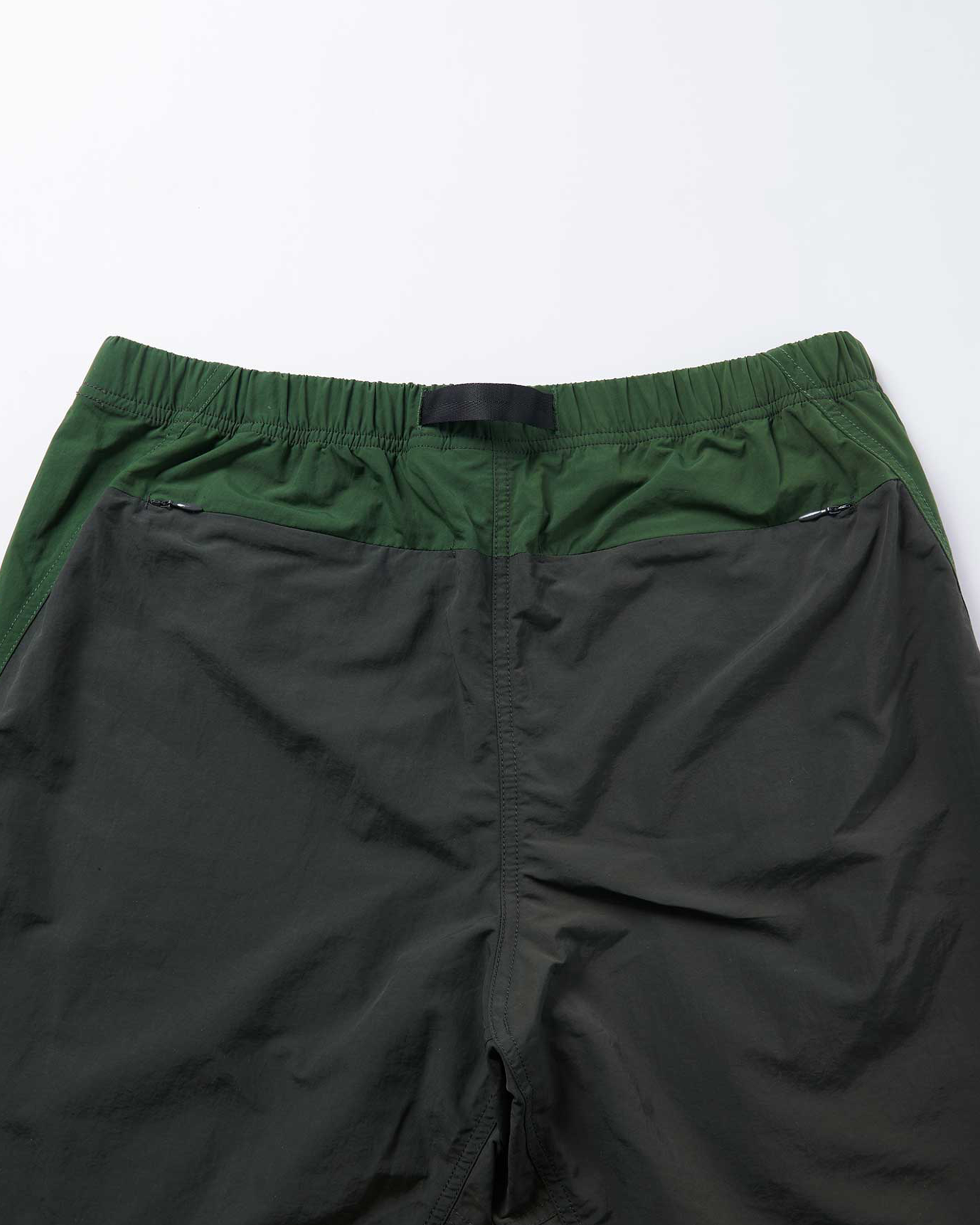 River bank Short - Black Ink / Green