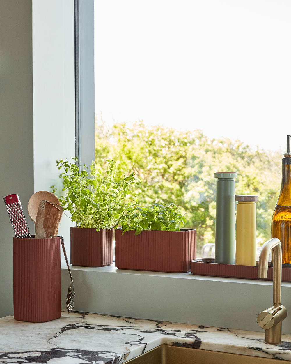 Facade Tray - Dark Terracotta