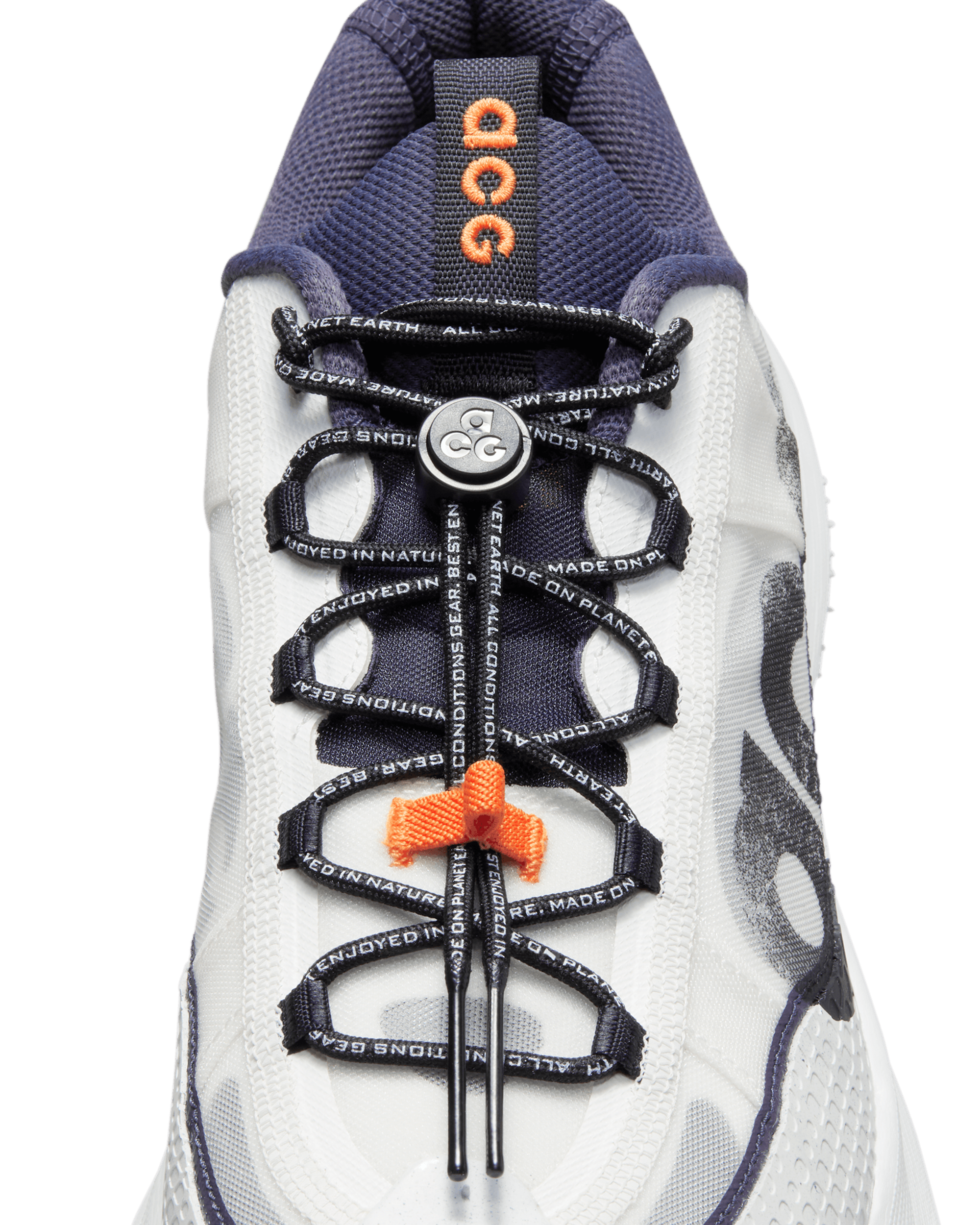 Mountain Fly 2 Low - Gridiron Black / Summit White