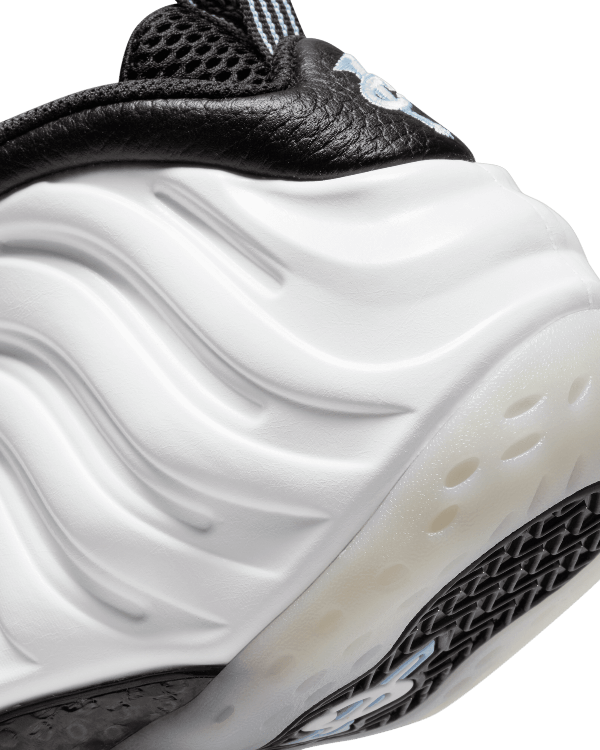 Air Foamposite 1 - White / Metallic Silver / Black Cobalt Bliss